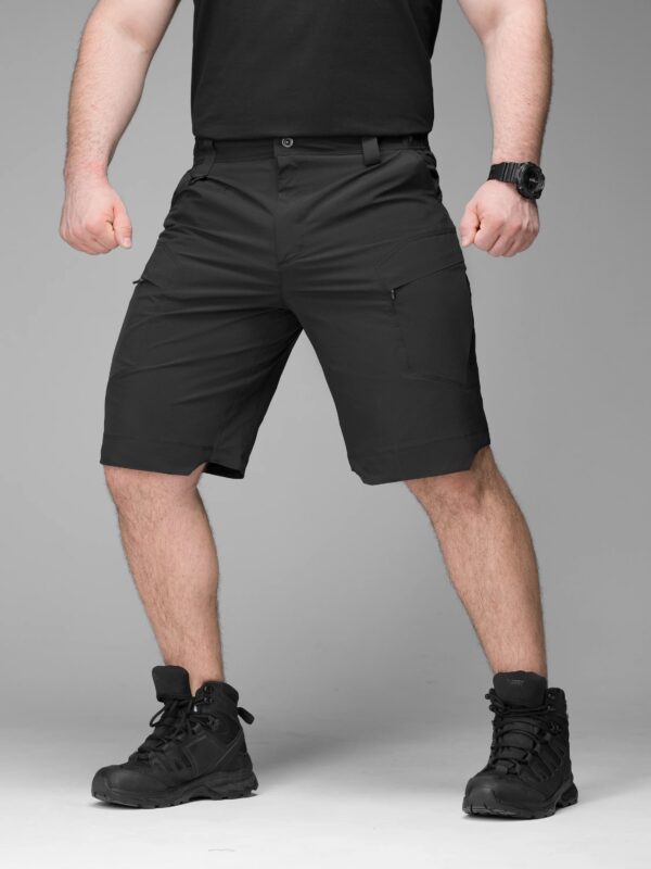 Elastyczne krótkie spodenki dla ochrony_